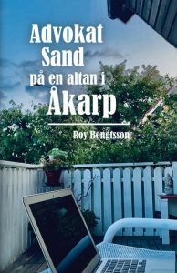 Advokat Sand på en altan i Åkarp